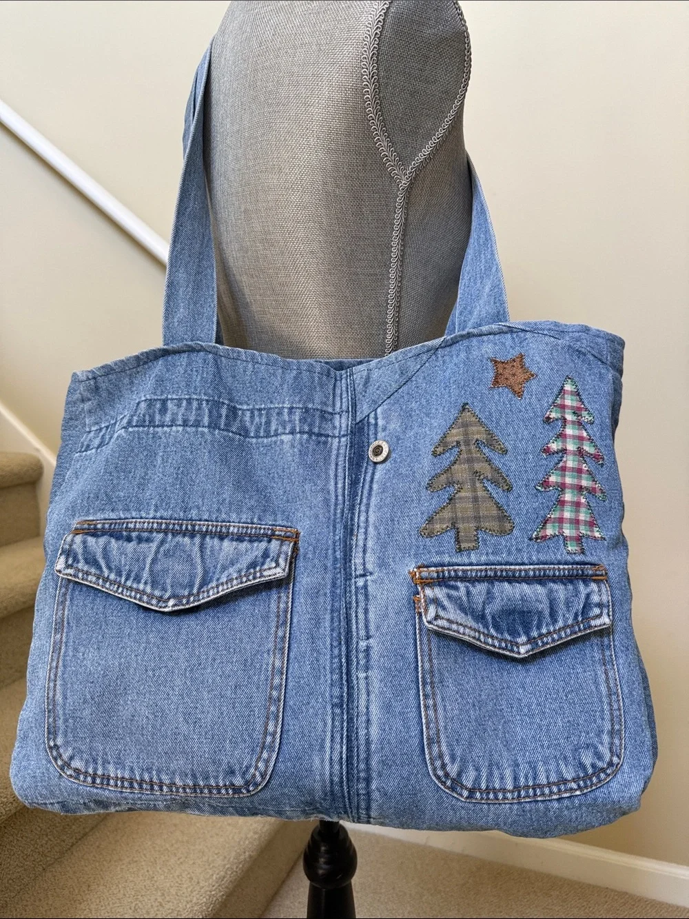 New w/o tag Denim Stonewashed Tote Bag with Plaid Moose & Tree Appliqué - Blue